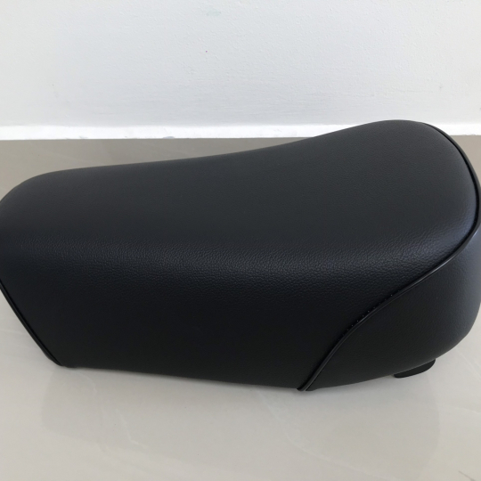 Honda MR50 MR 50 Elsinore K0 Complete Motorcycle Seat Saddle.